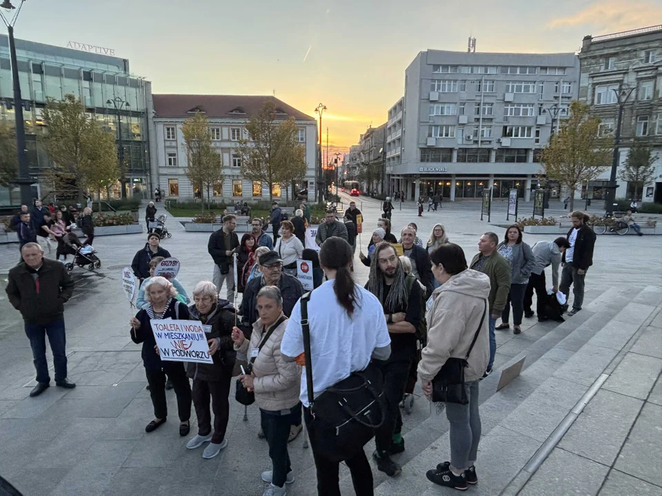 Manifestacja Łódzkiego Stowarzyszenia Lokatorów