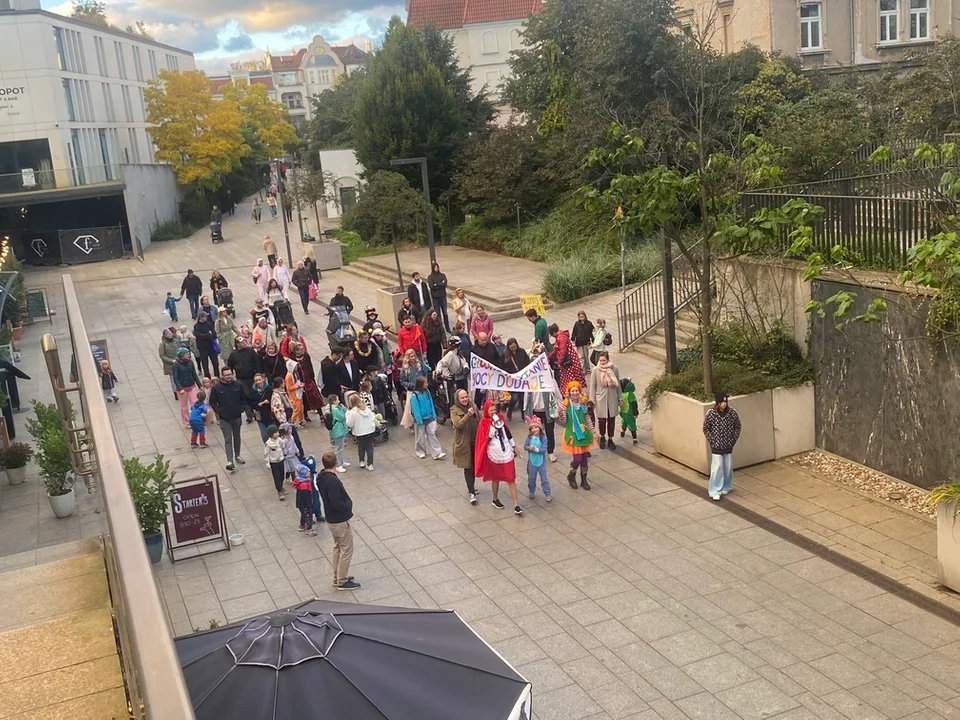 Marsz na bajki! Bajkowa parada i głośne czytanie bajek Sopot