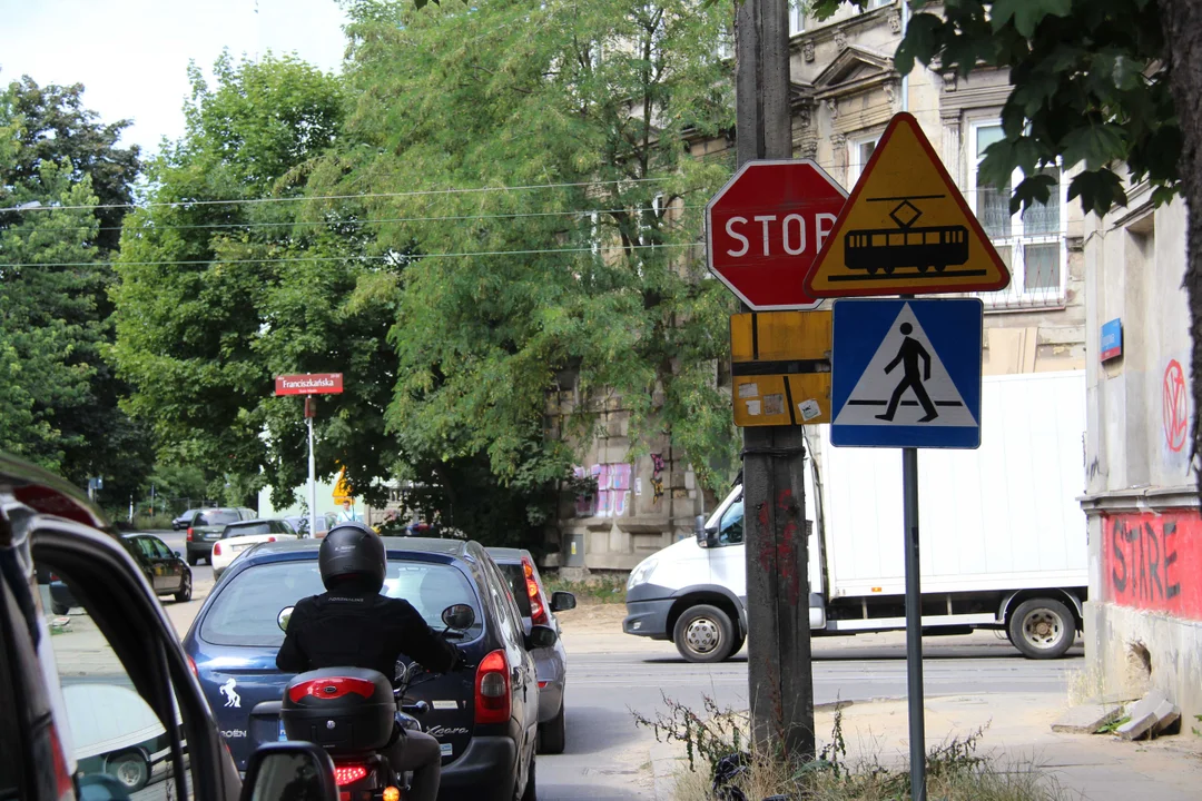 Zmiana organizacji ruchu na skrzyżowaniu Franciszkańskiej i Smugowej w Łodzi.