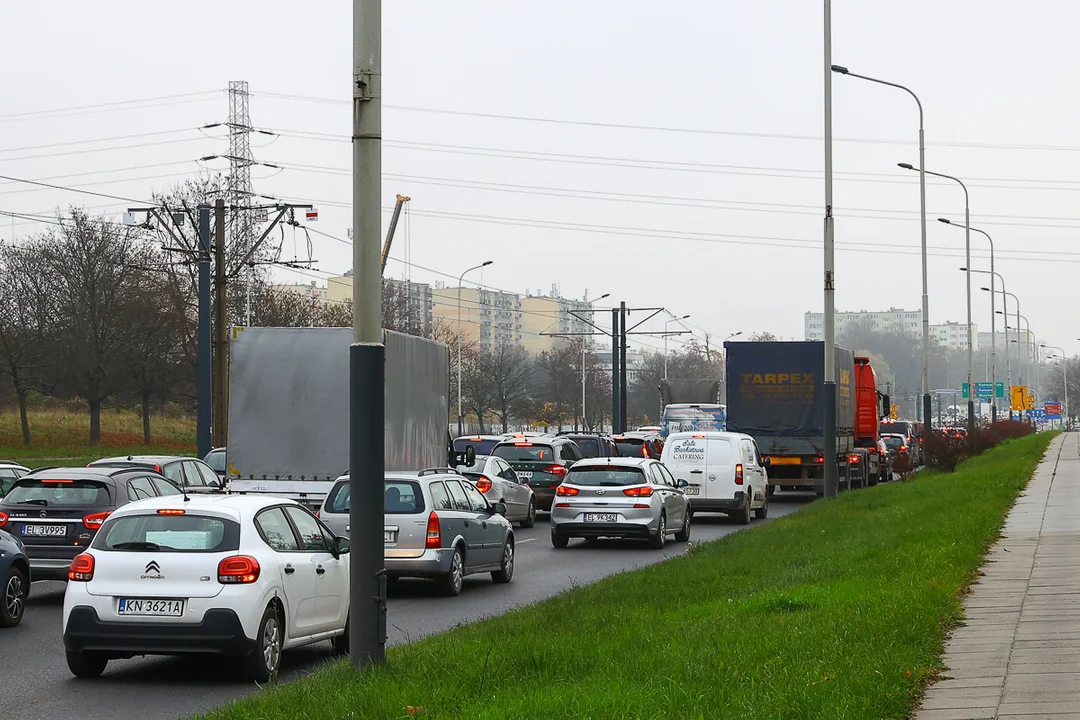 Korki na al. Włókniarzy w Łodzi