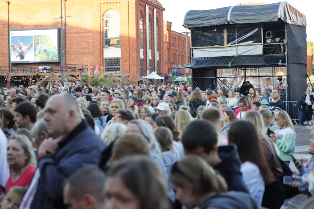 Dawid Kwiatkowski otwiera urodzinową scenę w Manufakturze