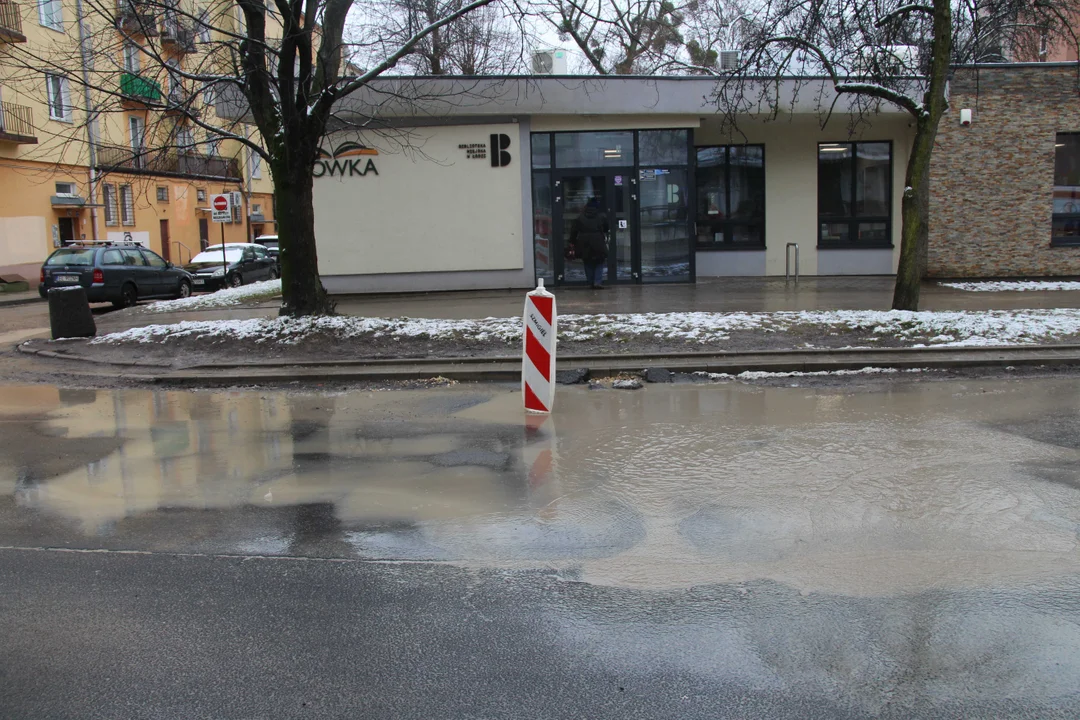 Dziury w drogach na Bałutach