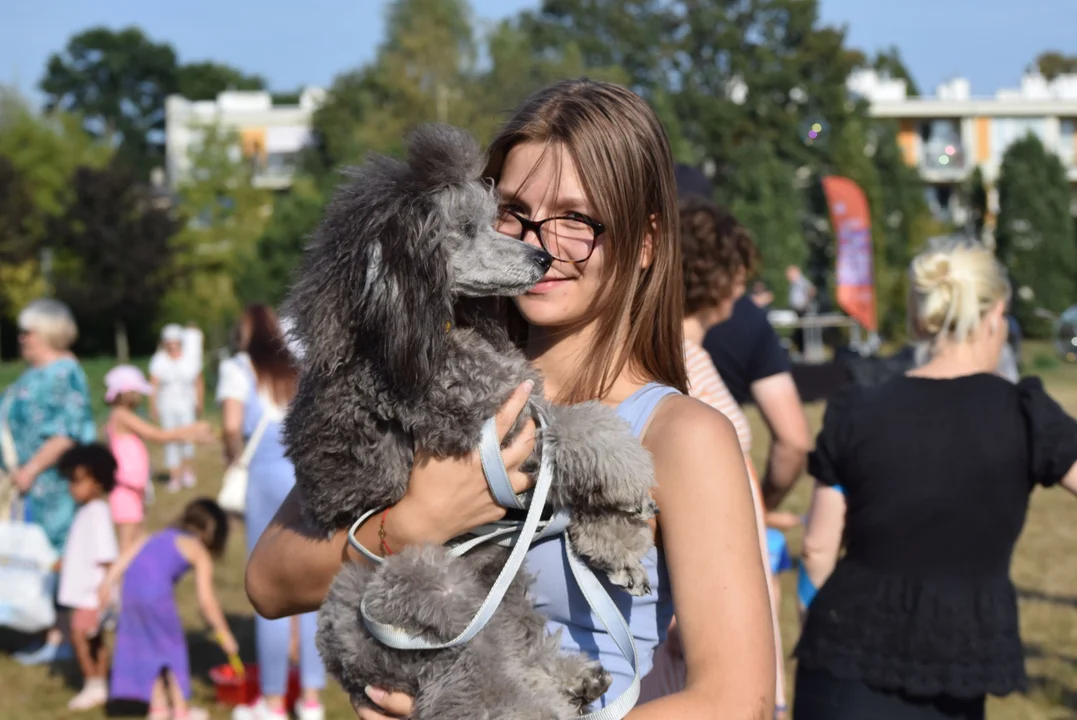 Piknik międzypokoleniowy w Parku Ocalałych w Łodzi