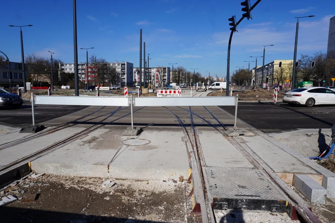 Remont Broniewskiego