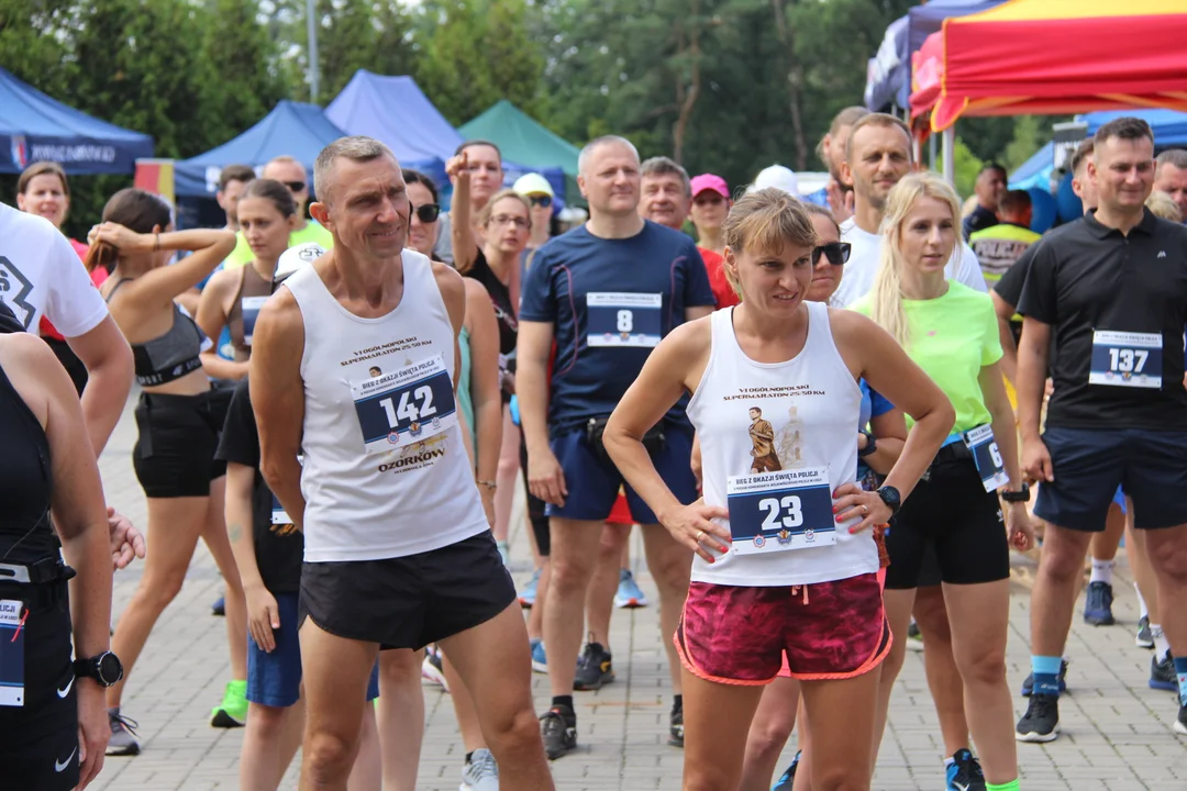 Piknik rodzinny "Bezpieczne Wakacje z Mundurem" pod Atlas Areną