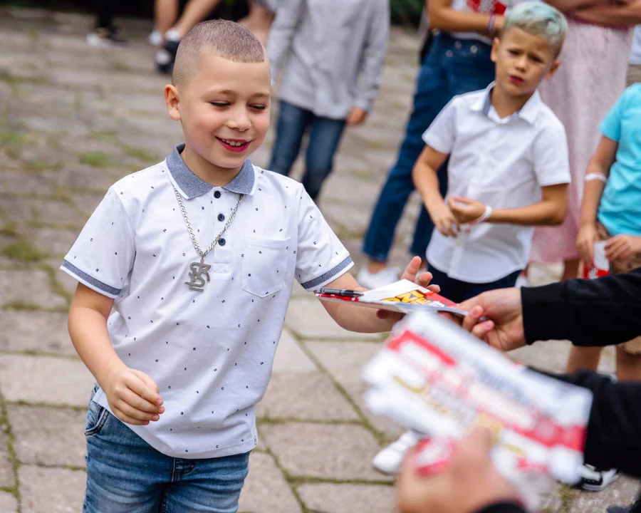 Łódzcy uczniowie otrzymali tysiące prezentów od ŁKS-u