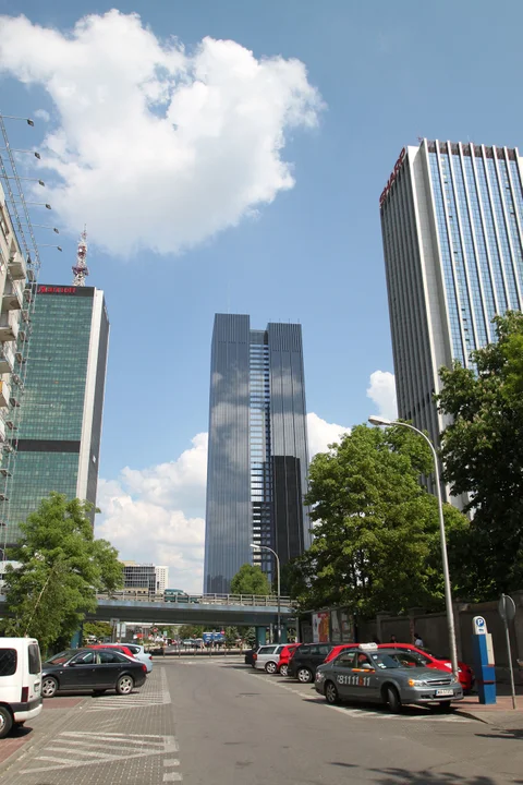 Wieżowiec Roma Tower - wstępne wizualizacje BBI