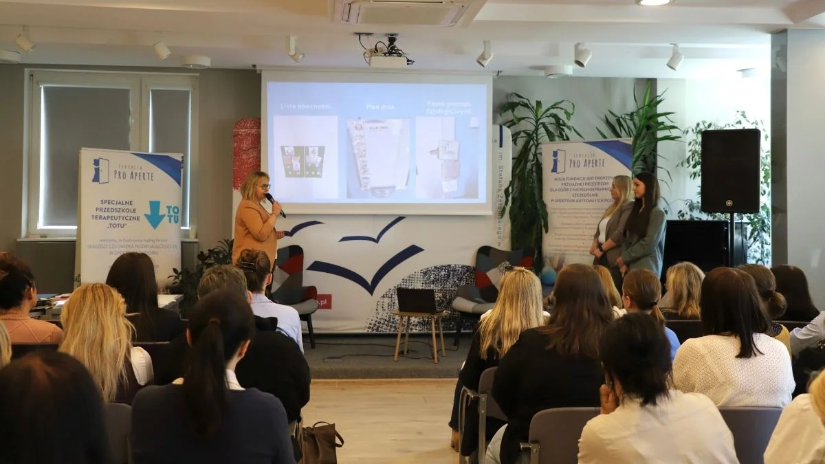 „Mój głos ma znaczenie”. Trwa kwietniowa kampania Fundacji „Pro Aperte”, za nami ważne seminarium (ZDJĘCIA)