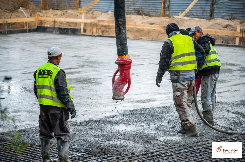 Mury w centrum miasta pną się do góry. Zobacz, co dzieje się na placu budowy [FOTO] - Zdjęcie główne