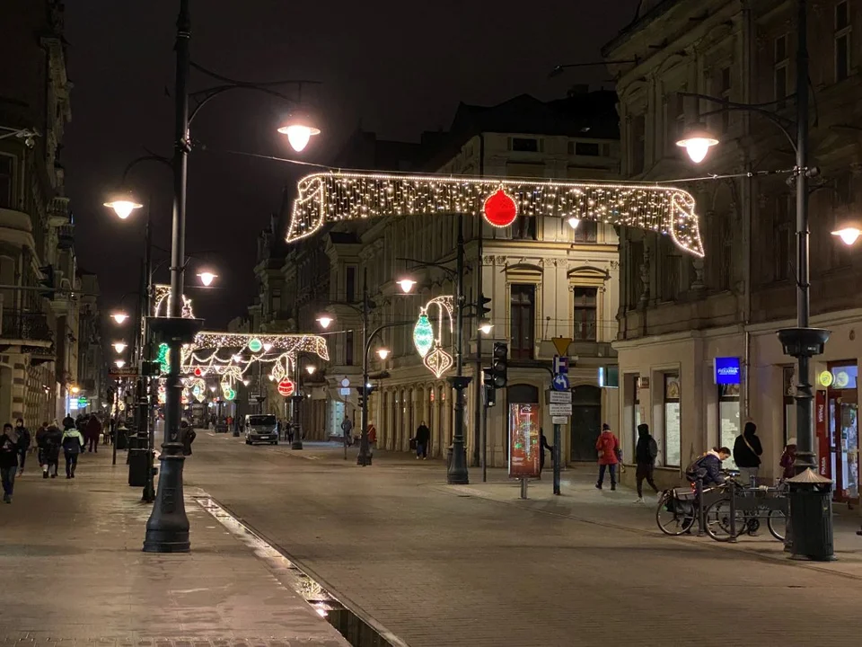 Świąteczna iluminacja na Piotrkowskiej