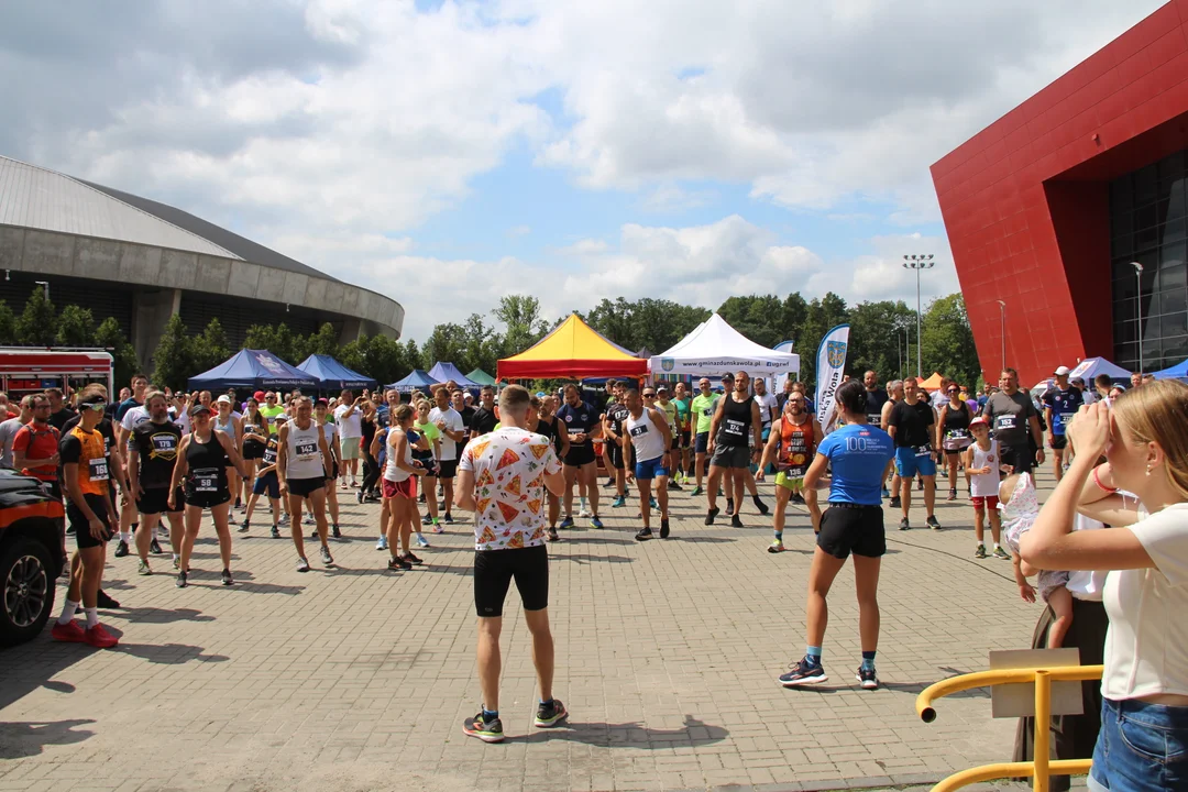 Piknik rodzinny "Bezpieczne Wakacje z Mundurem" pod Atlas Areną