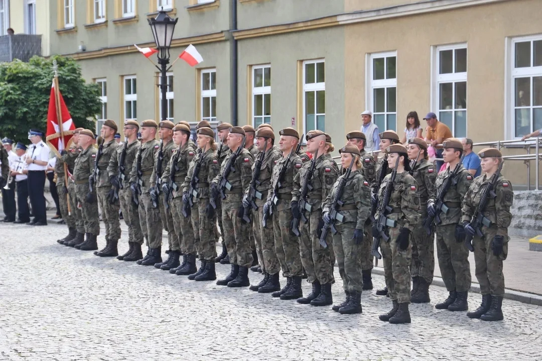 Wojskowe święto w Kutnie. W planach m.in. wystawa broni - Zdjęcie główne