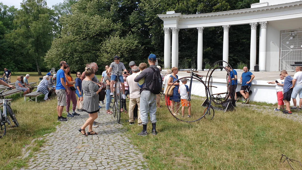 Historia rowerów w Parku Julianowskim na 600. urodizny Łodzi