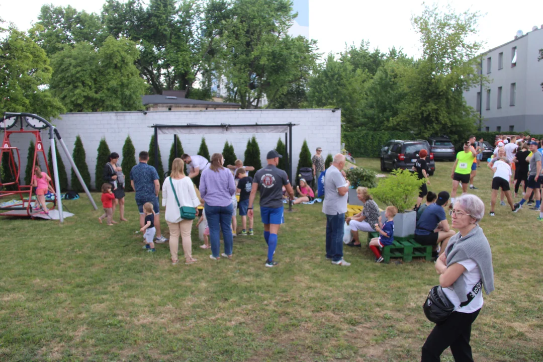 Piknik rodzinny fundacji „Daj piątaka na dzieciaka” na Bałutach