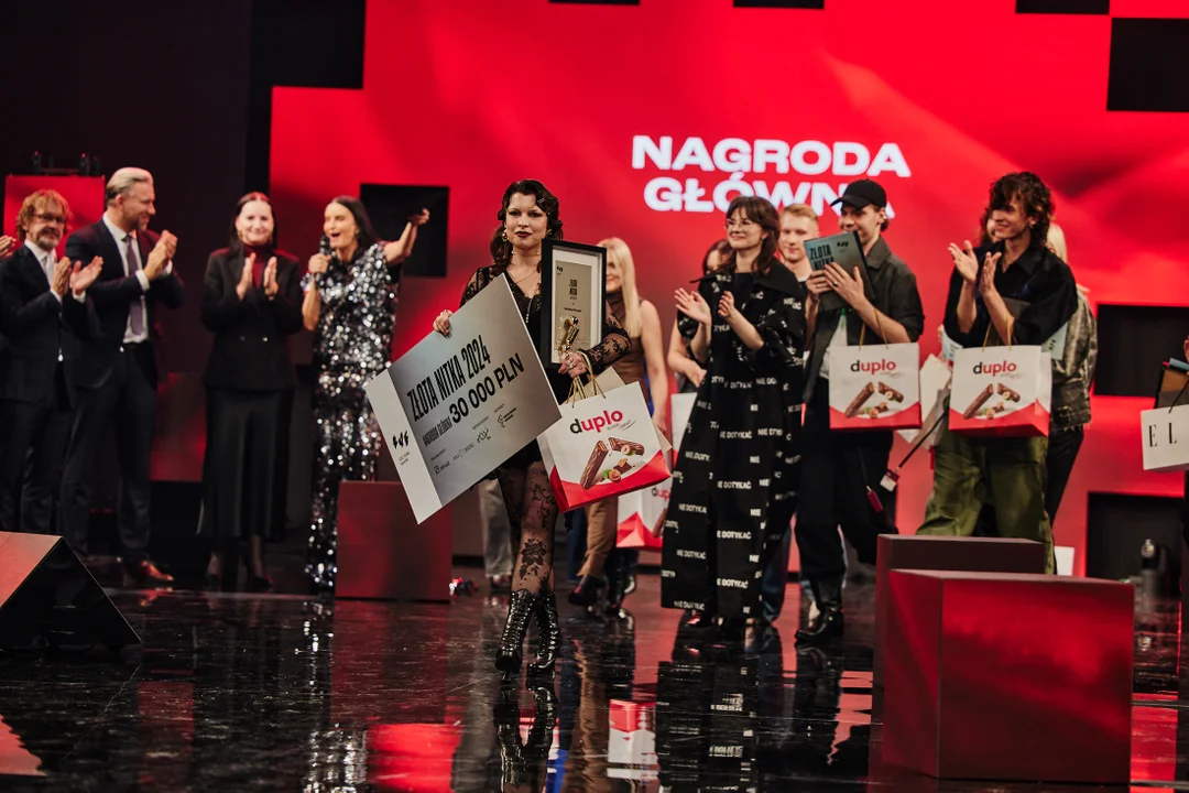 Łódź Young Fashion. Karolina Pieniążek ze Złotą Nitką 2024