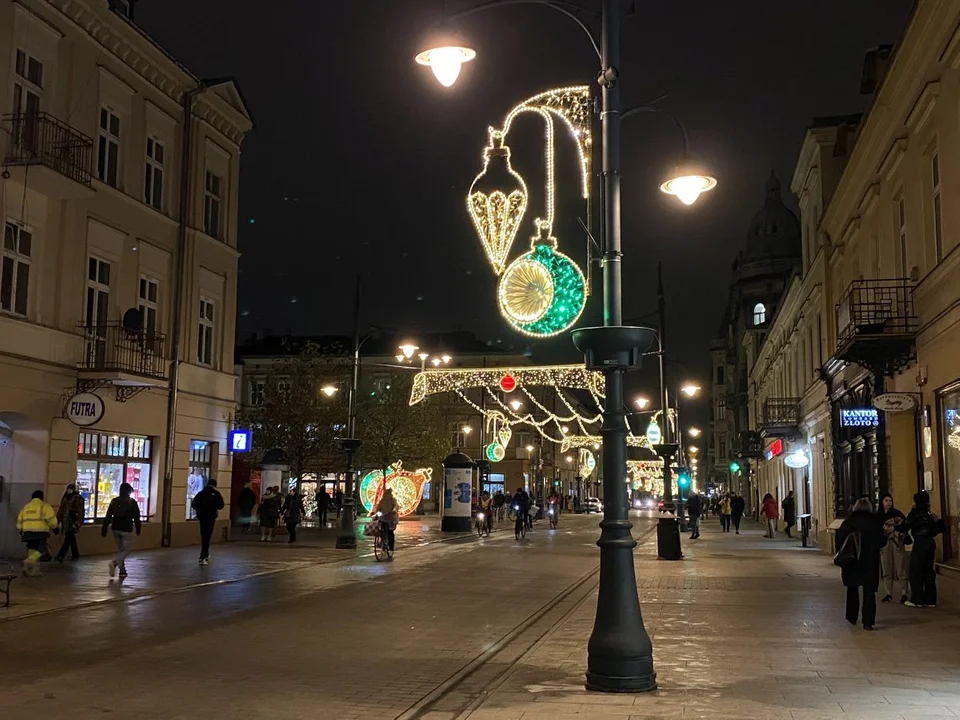 Świąteczna iluminacja na Piotrkowskiej