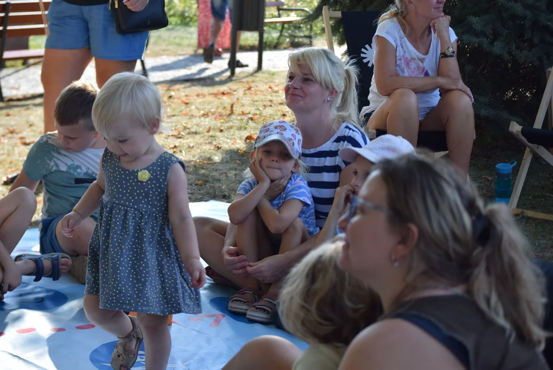 Piknik międzypokoleniowy w Parku Ocalałych w Łodzi