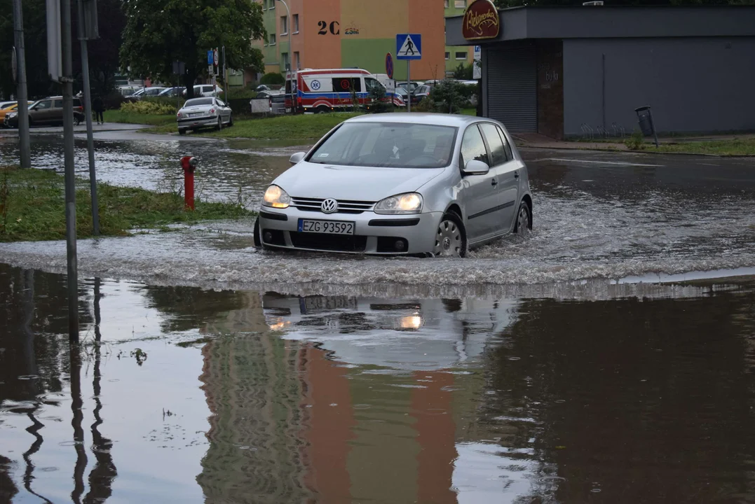 Parzęczewska wciąż jest zalewana