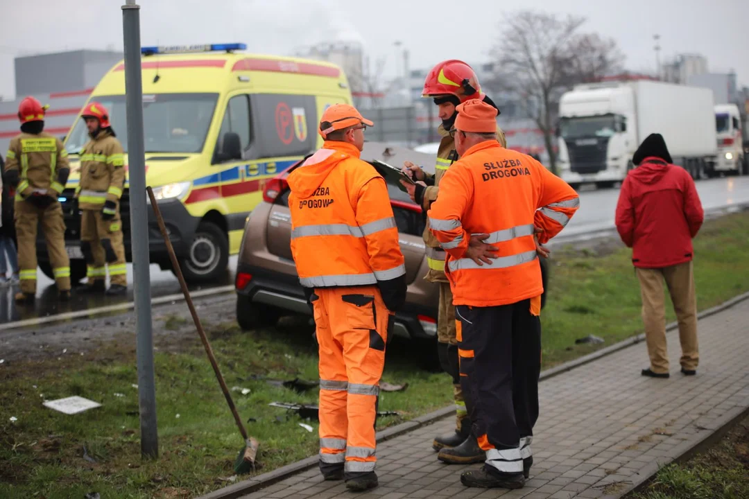 Wypadek na DK 92 pod Kutnem. Na miejscu wszystkie służby