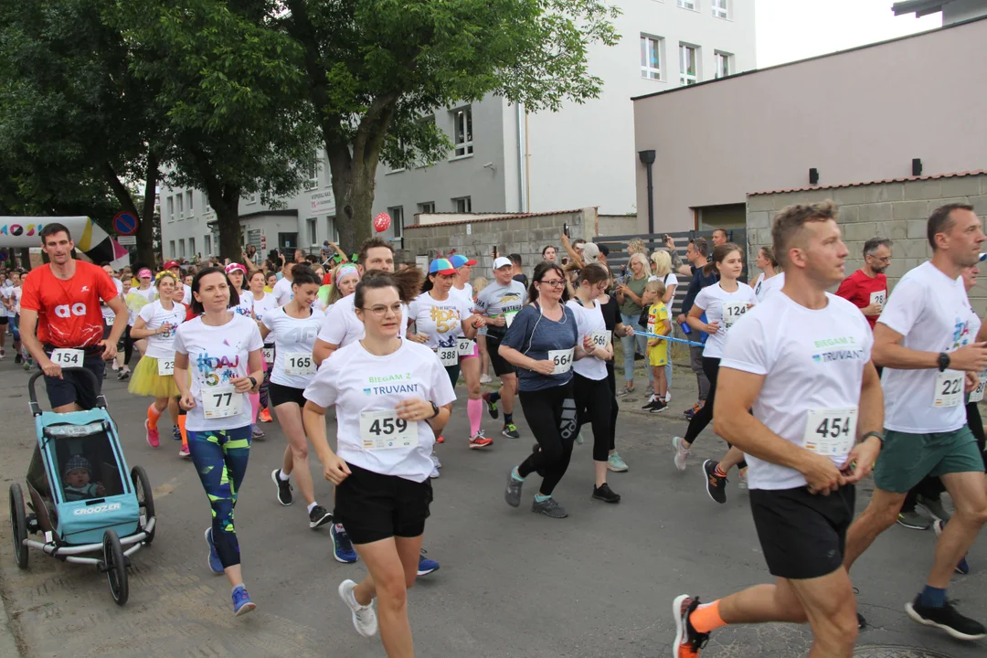 Piknik rodzinny fundacji „Daj piątaka na dzieciaka” na Bałutach