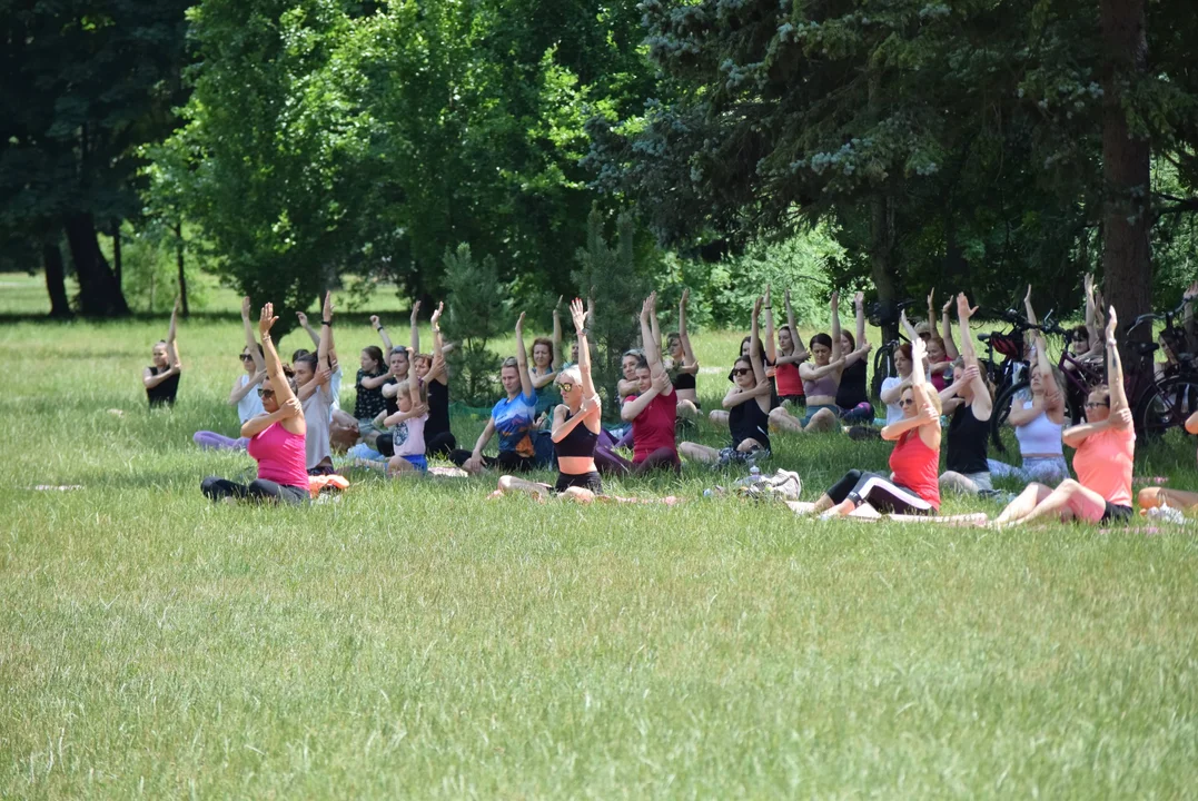 Joga w Parku Poniatowskiego