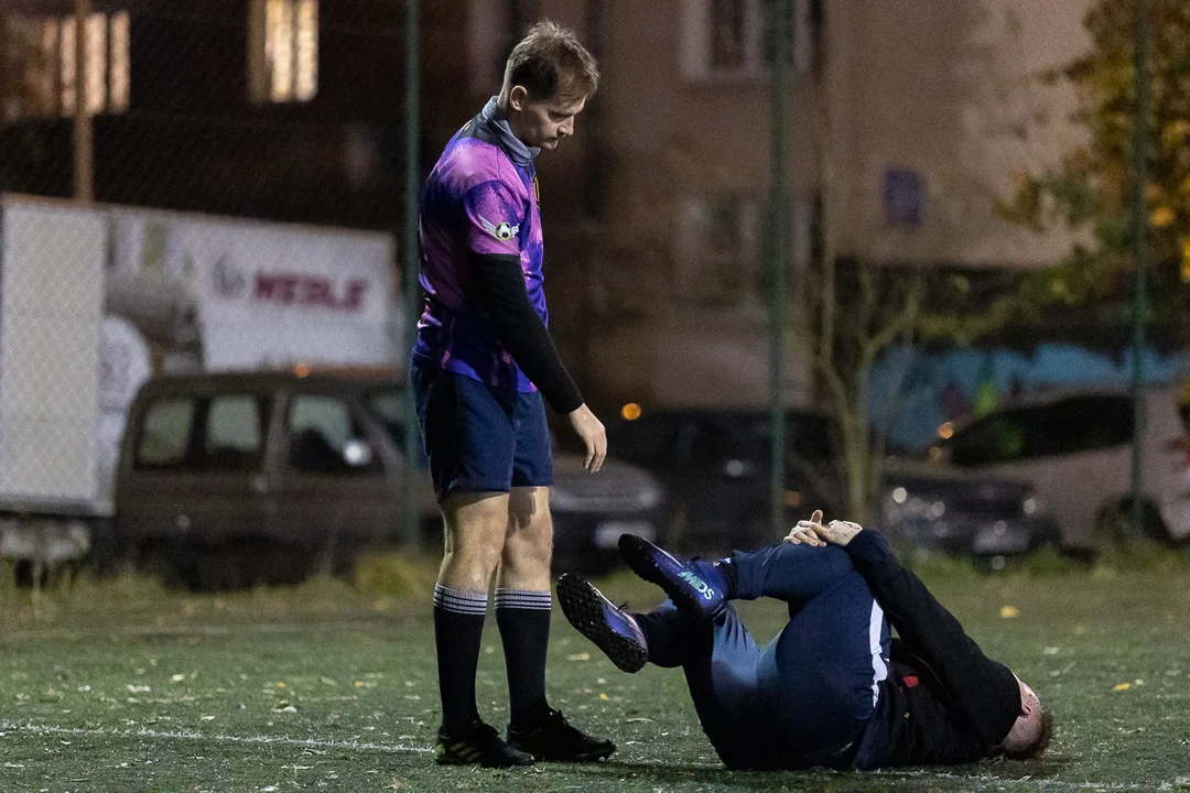 Duże emocje w spotkaniu AGKS 2 oraz FC Farselona w rozgrywkach Playareny