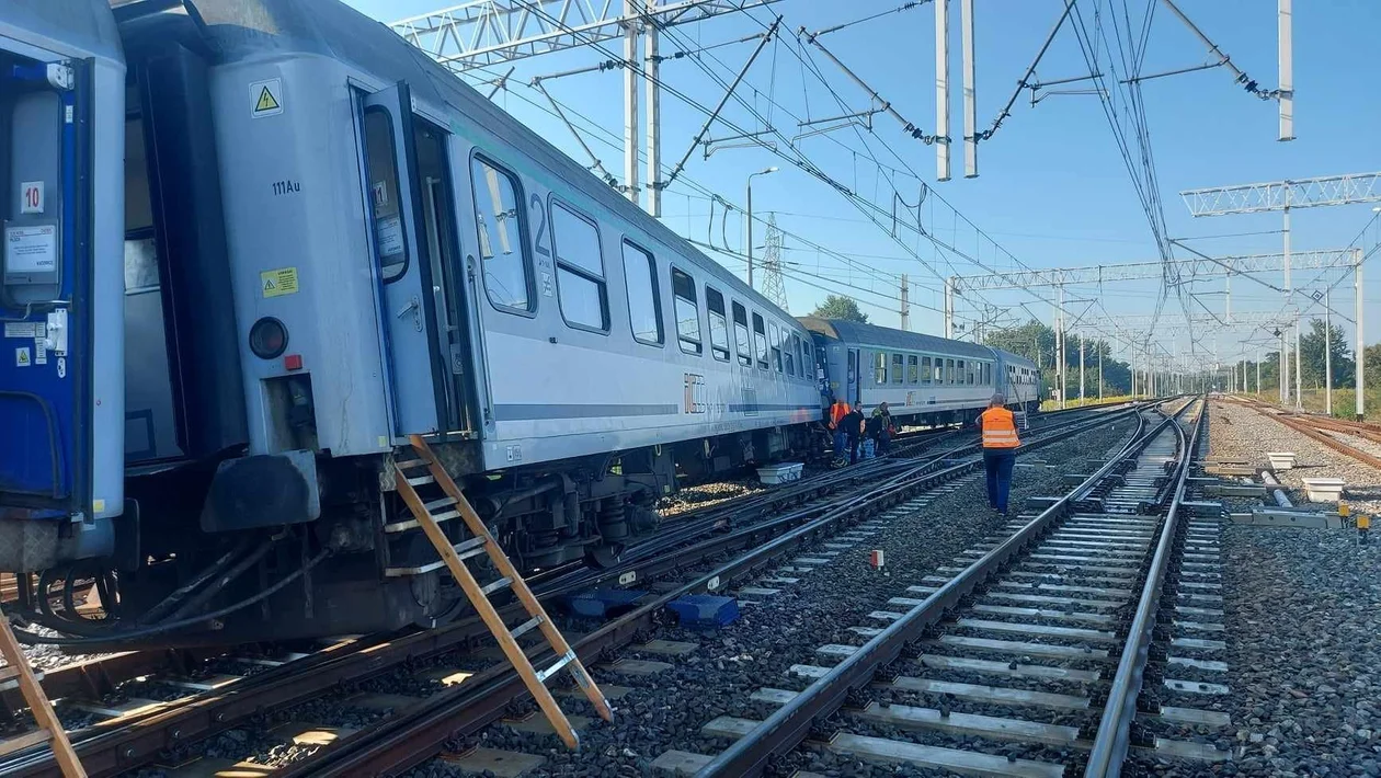 Wykolejenie wagonu pociągu PKP IC