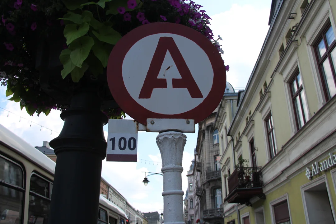 Zabytkowe tramwaje i autobusy ponownie na ulicach Łodzi