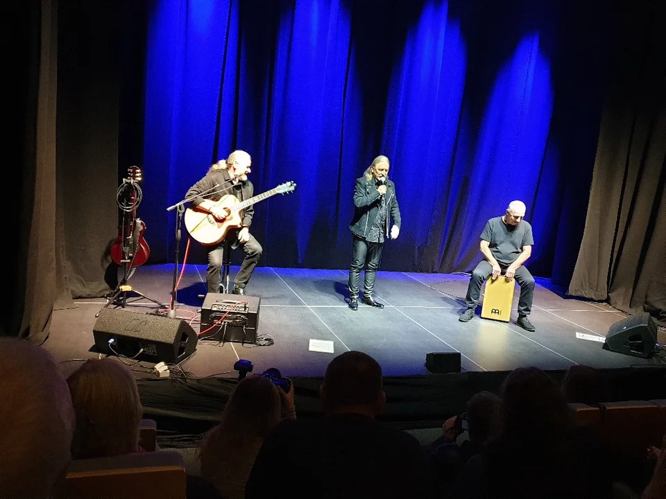 Koncert akustyczny Marka Piekarczyka w Starym Młynie w Zgierzu