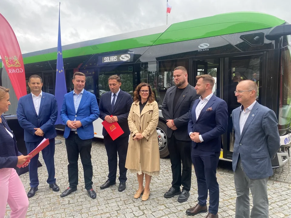 Podpisanie umowy na autobusy elektryczne w Gdańsku