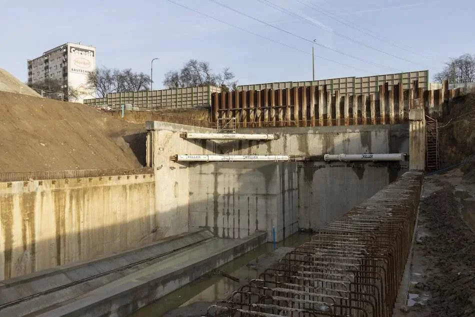 Trwa budowa nowego przystanku kolejowego Łódź Koziny