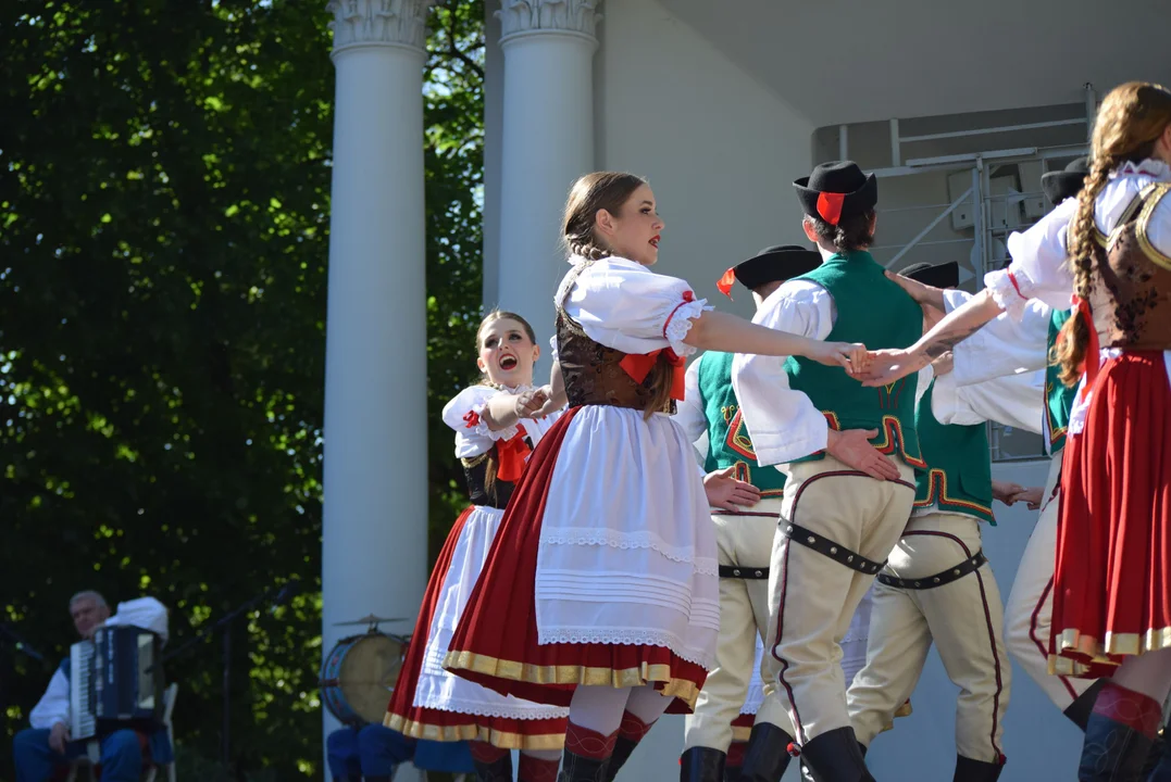 Spotkanie z folklorem w Parku Julianowskim