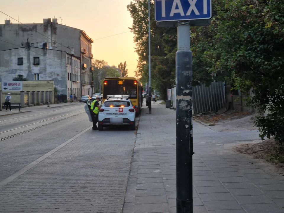 Kolizja Fiata Pandy z Solariem Urbino na Pomorskiej w Łodzi