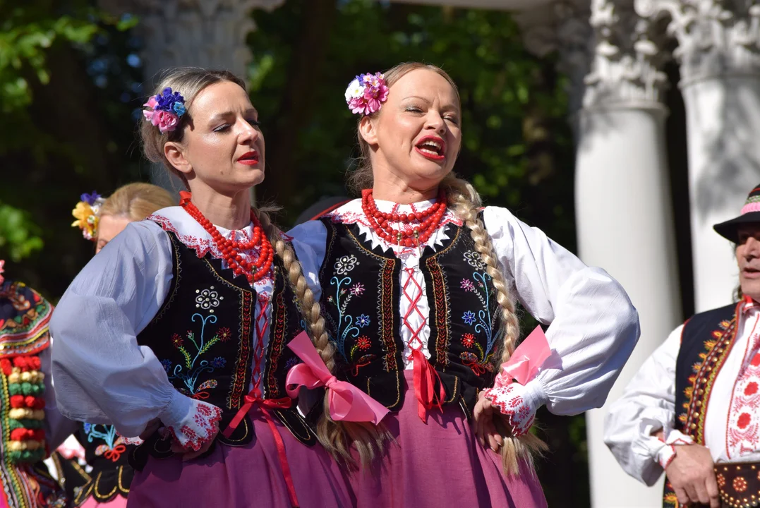 Spotkanie z folklorem w Parku Julianowskim