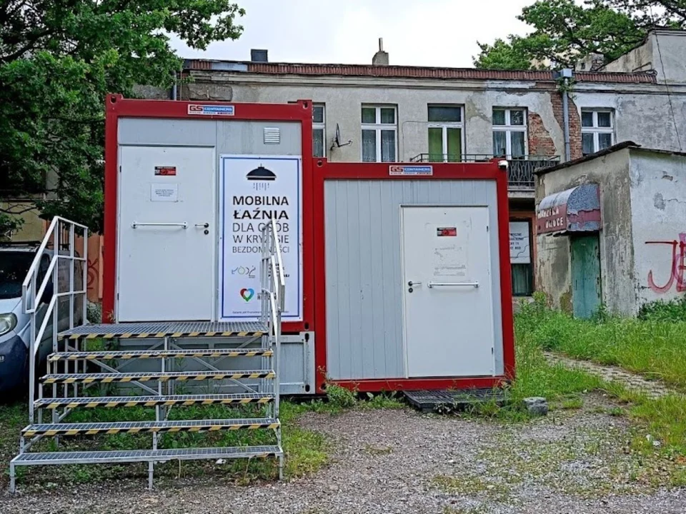 Łaźnia nie tylko dla bezdomnych. Przychodzą, bo w domu nie mają łazienki - Zdjęcie główne
