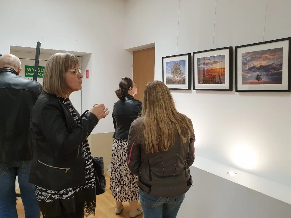 Wernisaż wystawy fotografii Damiana Redlickiego. Zdjęcia zapierają dech w piersiach [galeria]