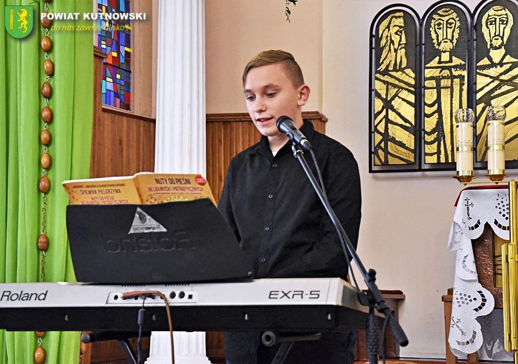 W Bedlnie odbył się koncert galowy II Powiatowego Festiwalu Piosenki Religijnej