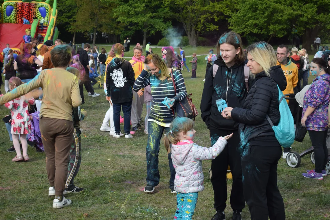 Holi Święto Kolorów na Stawach Jana w maju