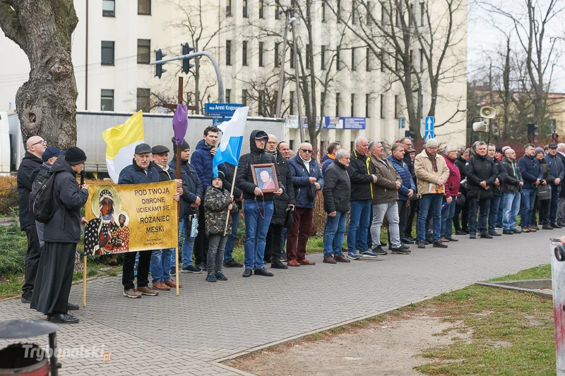 Męski Różaniec ulicami Piotrkowa