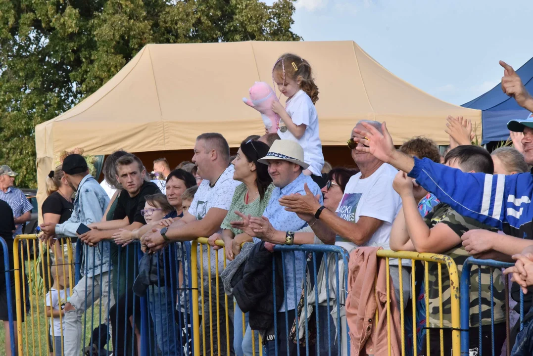 Dożynki gminy Stryków w Warszewicach