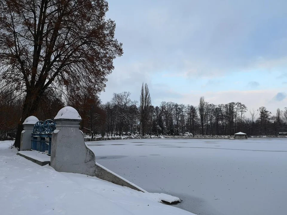 Zima zagościła w Parku Miejskim