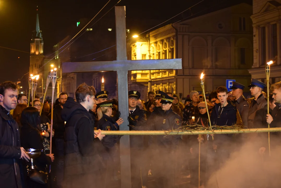 Ekumeniczna droga krzyżowa przeszła ulicami Łodzi