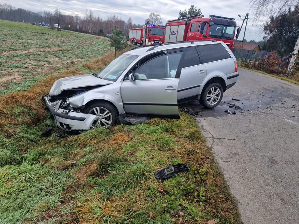 Koszmarny wypadek pod Zgierzem. Są ranni [zdjęcia] - Zdjęcie główne