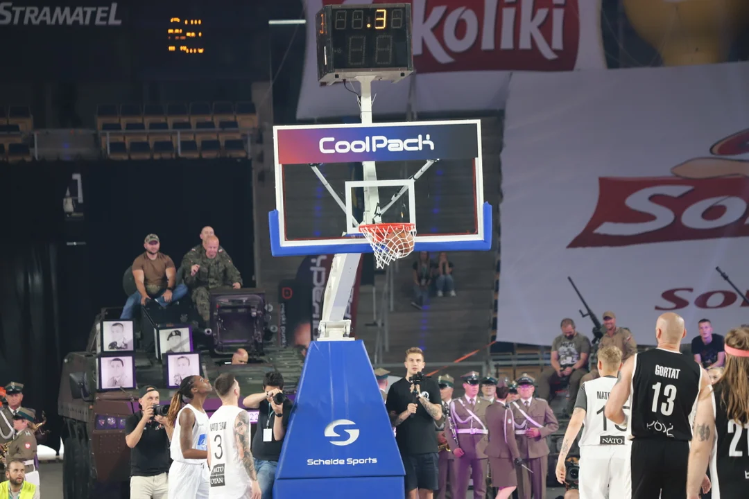 Mecz charytatywny: Gortat Team vs. Żołnierze NATO