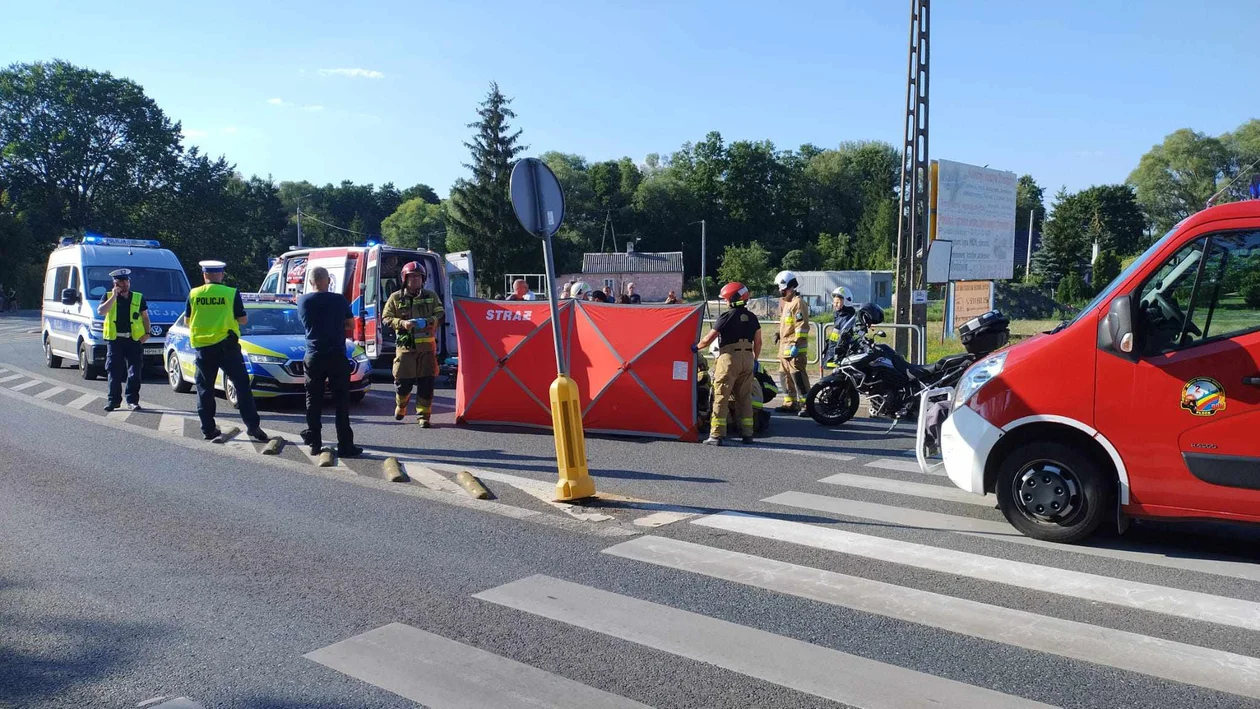 Bardzo poważny wypadek w Soczewce. Kobieta w ciężkim stanie przewieziona do szpitala - Zdjęcie główne