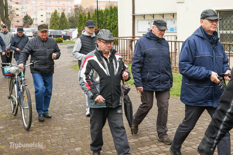 Męski Różaniec ulicami Piotrkowa