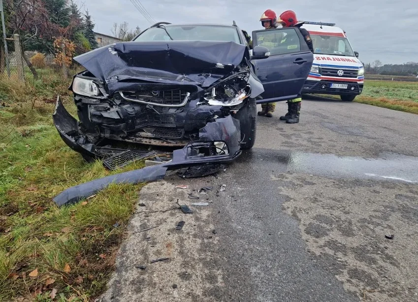 Czarna seria na drogach w regionie. Wiele wypadków, są ofiary śmiertelne [zdjęcia] - Zdjęcie główne