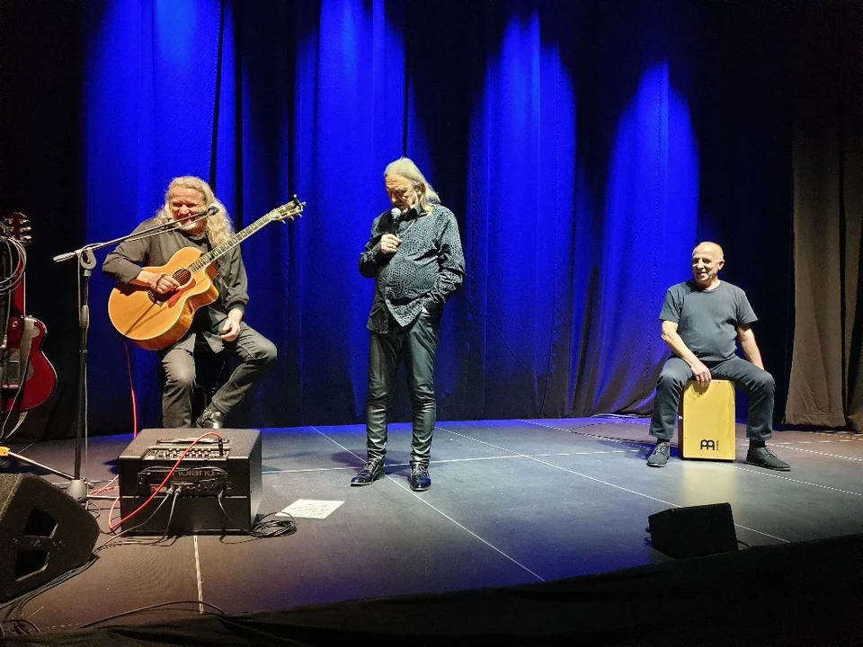 Koncert akustyczny Marka Piekarczyka w Starym Młynie w Zgierzu