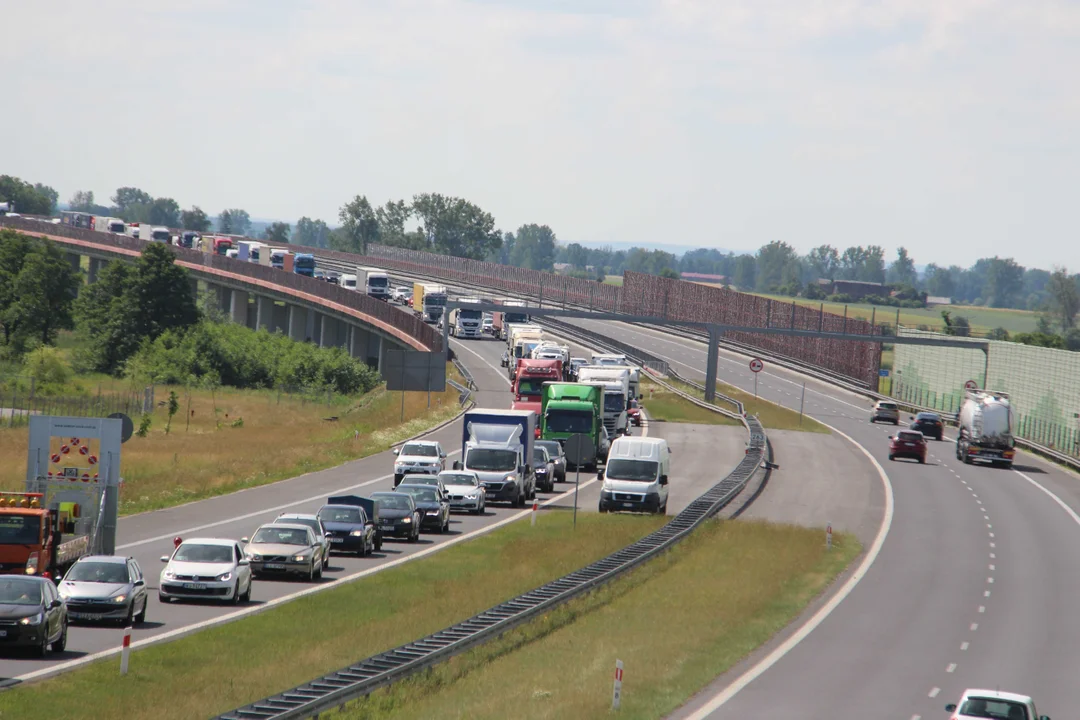 Ogromny korek na autostradzie A1! Co się stało? - Zdjęcie główne