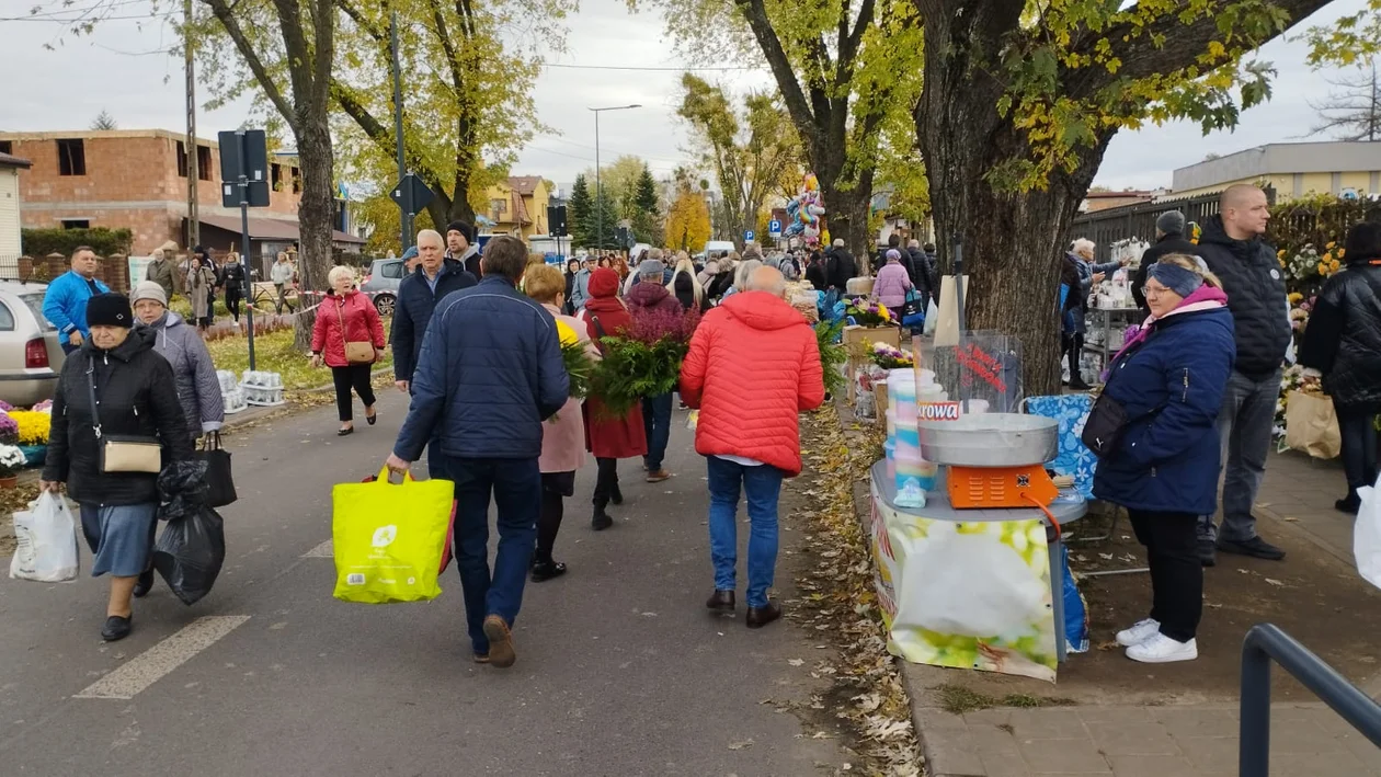 Cmentarze na Chojnach w Łodzi